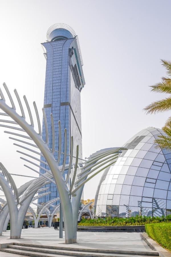 Ultra Luxury Palm Tower With Shared Hotel Facilities Дубай Екстер'єр фото