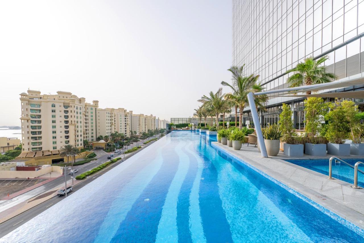 Ultra Luxury Palm Tower With Shared Hotel Facilities Дубай Екстер'єр фото