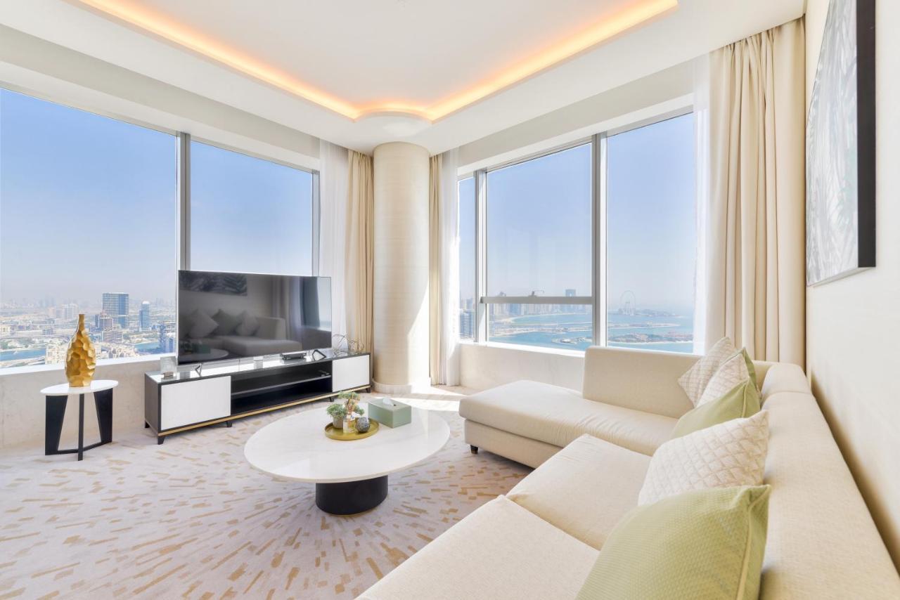 Ultra Luxury Palm Tower With Shared Hotel Facilities Дубай Екстер'єр фото